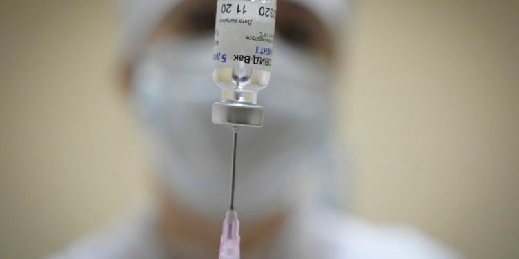 Salud aclara que 300.000 dosis de vacunas anti-Covid llegarán de forma gradual al país