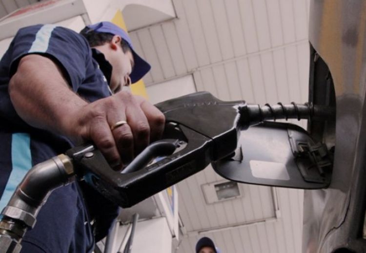 Se viene un nuevo aumento en el precios de combustibles