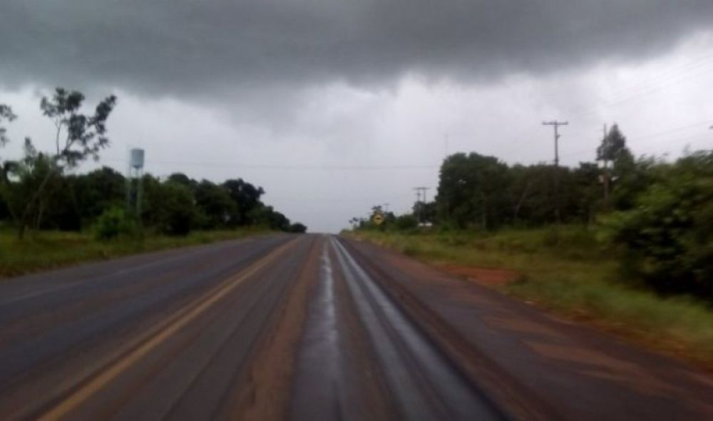 Miércoles con ambiente caluroso y lluvias