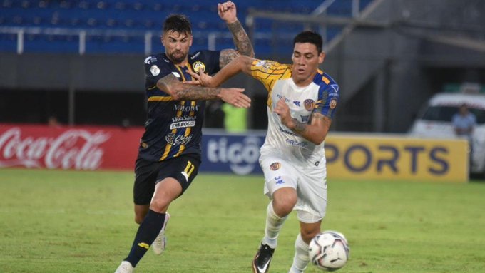 Sportivo Trinidense y Sportivo Luqueño regalan un electrizante empate