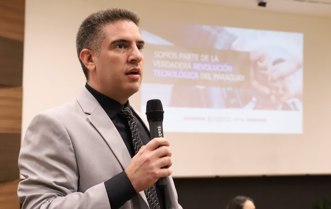 Mitic seguirá con rol articulador entre instituciones para potenciar la comunicación y tecnología en el país