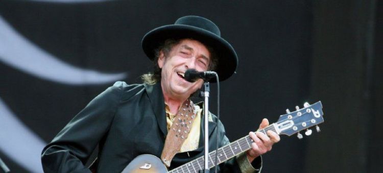 Bob Dylan cumple 80 años como leyenda viva de la música folk rock