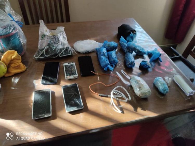 Incautan dinamita en gel, drogas y armas blancas en el Penal de Concepción