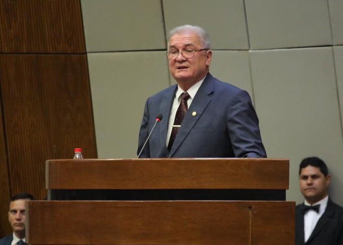 Fiscales y funcionarios deberán informar sobre uso de vehículos