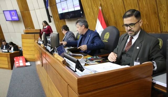 Más de 30 puntos figuran en agenda de Diputados para este miércoles