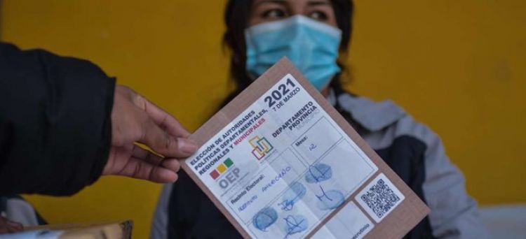 Bolivia da inicio a su segunda elección en pandemia