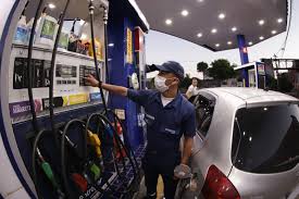 Petropar anuncia reducción de precios de naftas