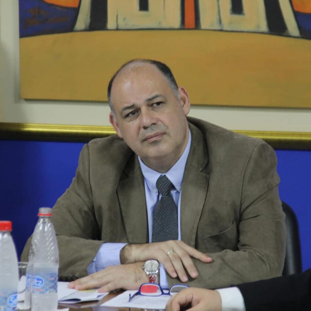 Chiquito Vale ni bollo le da a la instalación de la terapia intensiva en el Hospital Regional