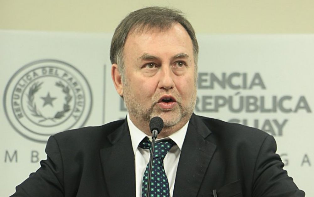 Benigno López pidió que dejen de complicar a su esposa