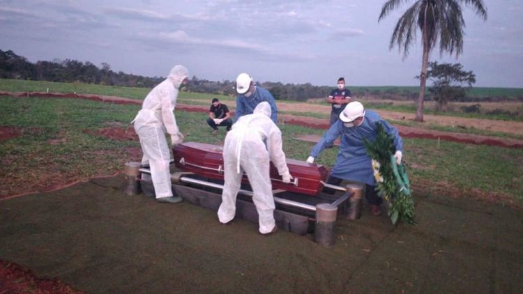 Salud reporta 25 fallecidos y 888 nuevos positivos de Covid-19
