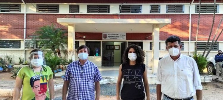 Presidentes de partidos de oposición visitaron a jóvenes detenidos
