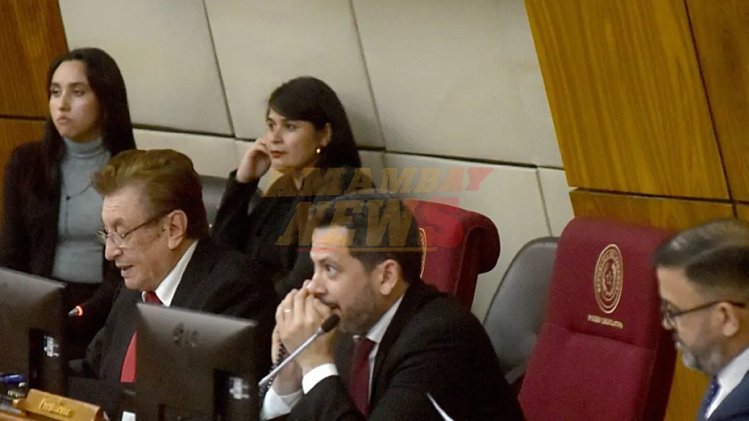Mayoría cartista hoy destituiría al intendente de CDE, Miguel Prieto