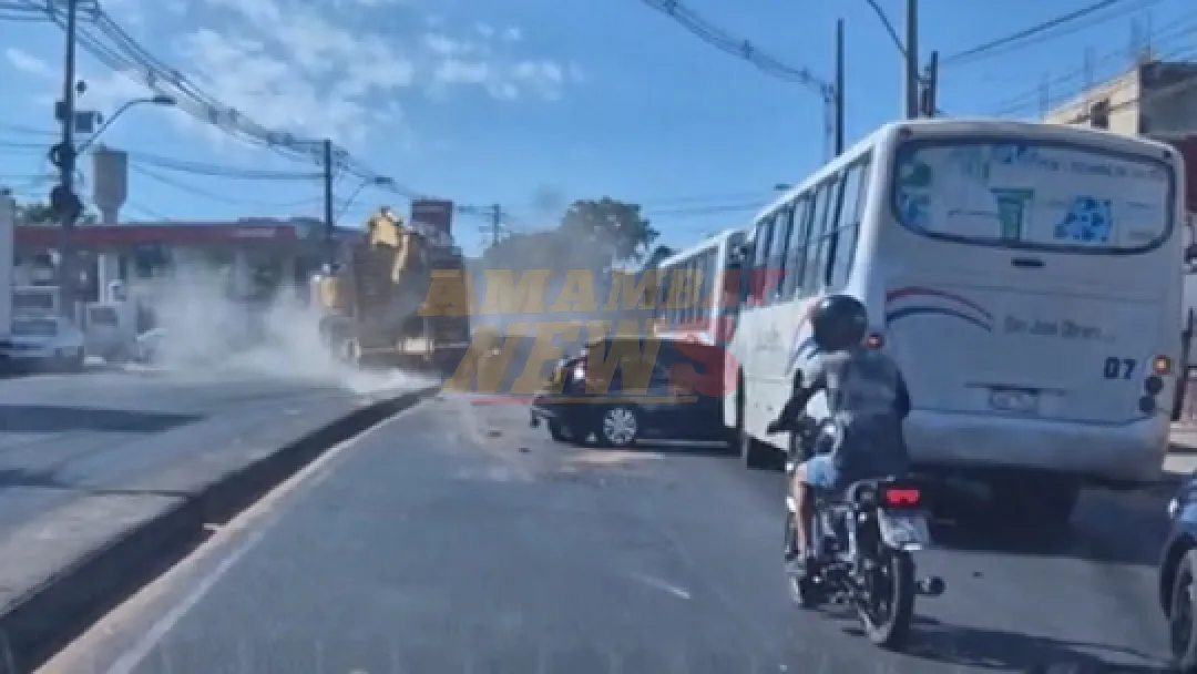 Camión provoca accidente múltiple en Acceso Sur