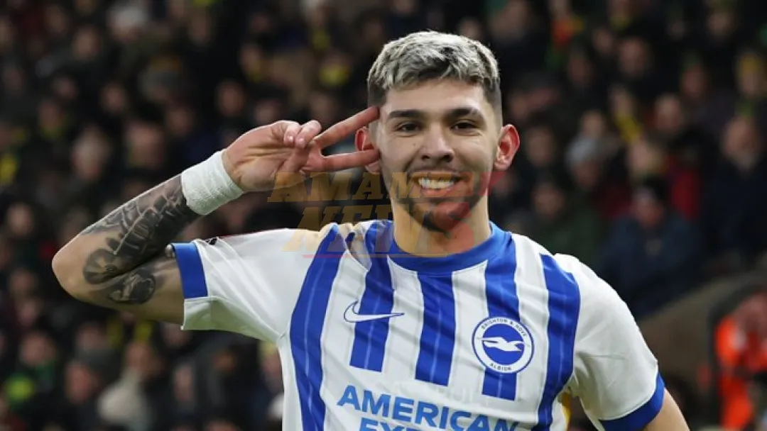 Julio Enciso se reencuentra con el gol en el Brighton
