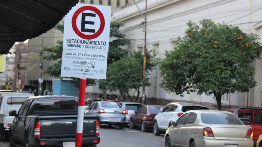 Nenecho Rodríguez suspende el estacionamiento tarifado en Asunción