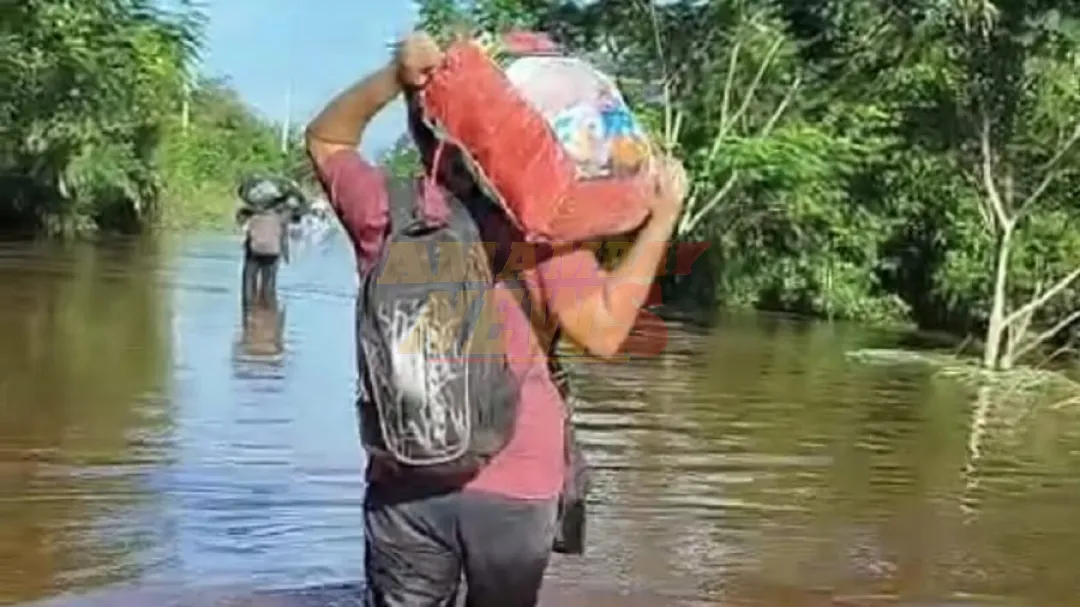Docentes de Itacuá piden camino de todo tiempo a Santiago Peña