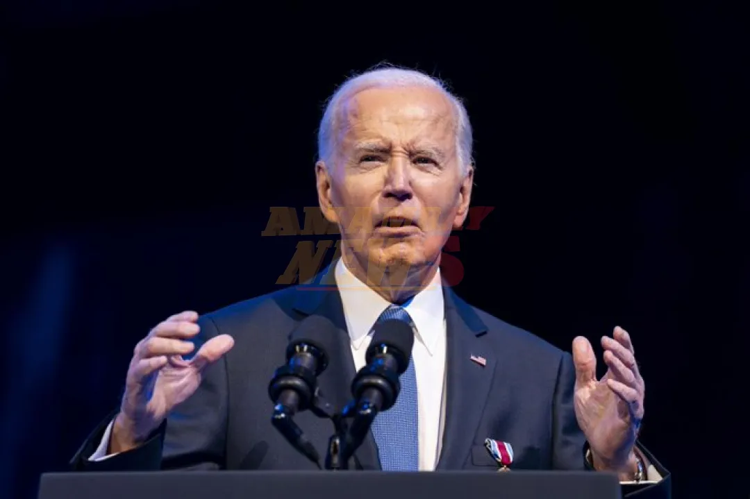 Biden se despide con amargura y un legado amenazado por Trump