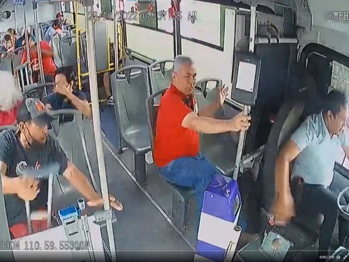 Chofer de transporte público se quedó dormido y provocó la muerte de un hombre
