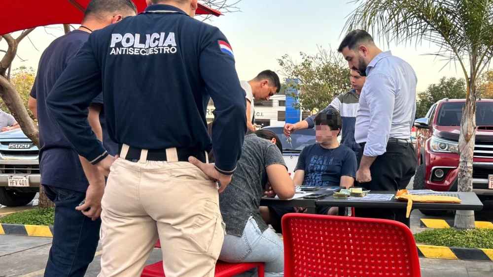 Marido de jueza pedía dinero a su nombre para acuerdos judiciales