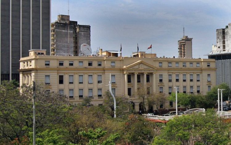 Renunció a su cargo el presidente del BNF