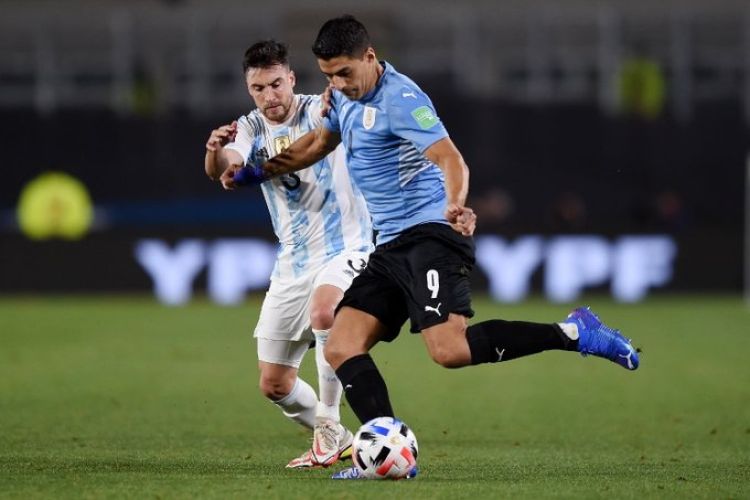 Argentina vence a domicilio a Uruguay