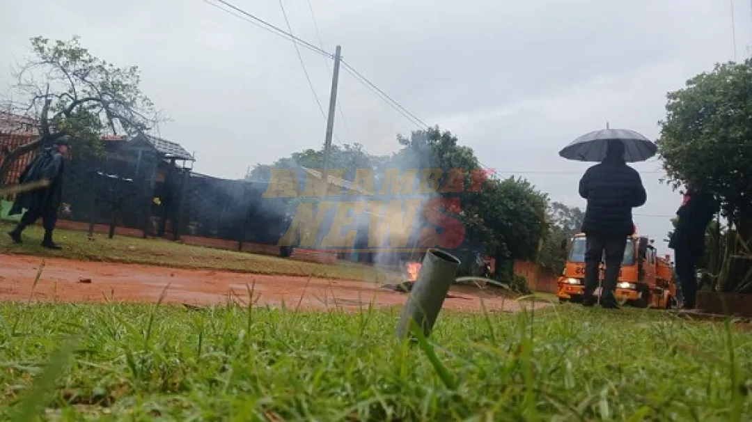 Crimen de Fernanda Benítez: Vecinos incendian casa de sospechoso y autopsia revela detalles