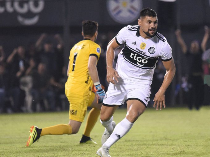Juan Patiño, el último "héroe" de Cerro regresa a Olimpia