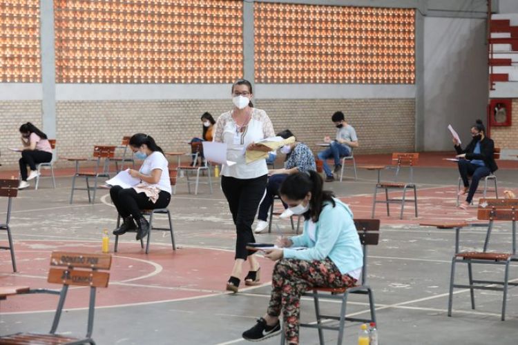 Más de 6.000 postulantes a becas Itaipu-Becal rendirán examen de competencias básicas