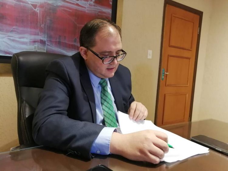 No hay presupuestos para mantener a Efraín Alegre en prisión preventiva, según abogado