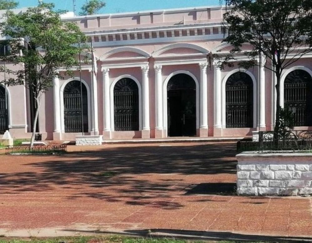 Municipalidad de Concepción paga salario con vales de supermercado