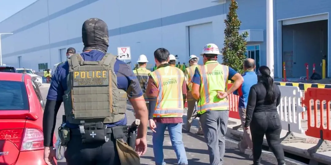 EE. UU.: 300 obreros surcoreanos detenidos en redada migratoria serán devueltos a su país
