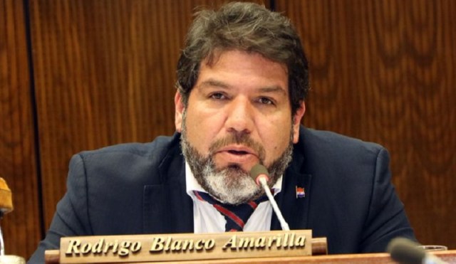 UNA debe informar a Diputados sobre cumplimiento de gratuidad de aranceles
