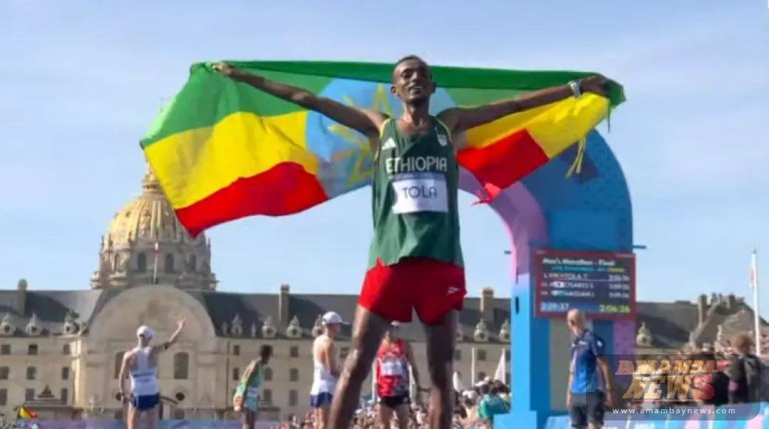Tamirat Tola, nuevo rey del maratón olímpico tras el hundimiento de Kipchoge