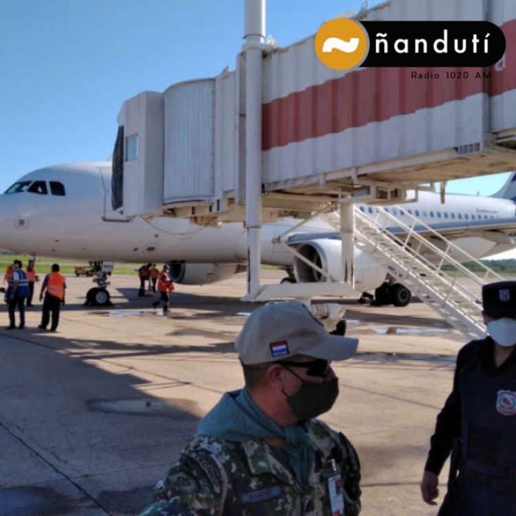 Paraguay recibe 20.000 dosis de vacunas contra el COVID 19 donadas por Chile