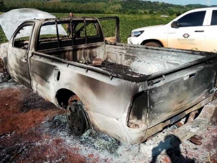 Queman vehículo de un concejal municipal de Alto Verá