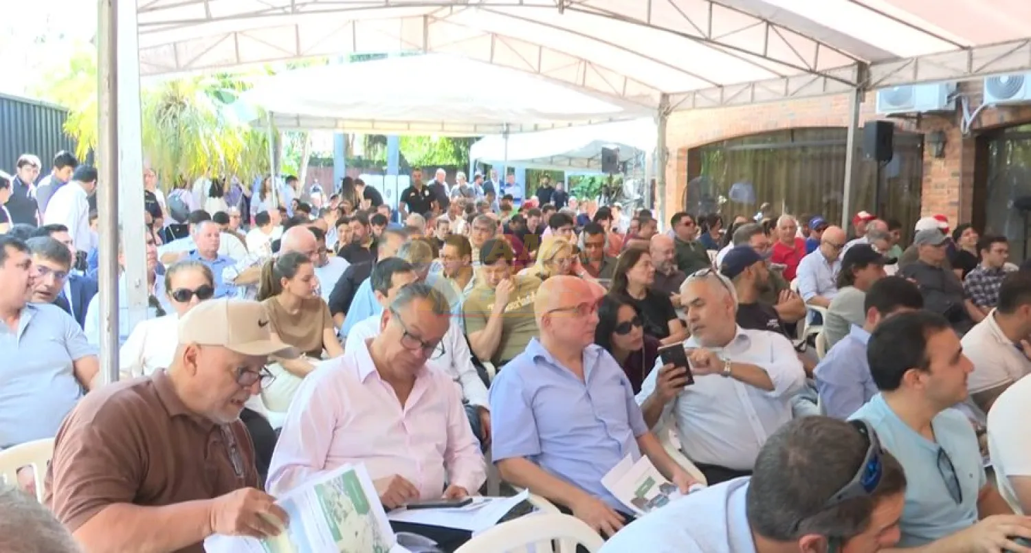 Subasta de la Senabico incluyó inmuebles, vehículos y artículos para el hogar