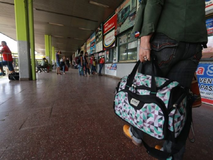 Estación de Buses de Asunción demostró no estar preparada para el mal tiempo