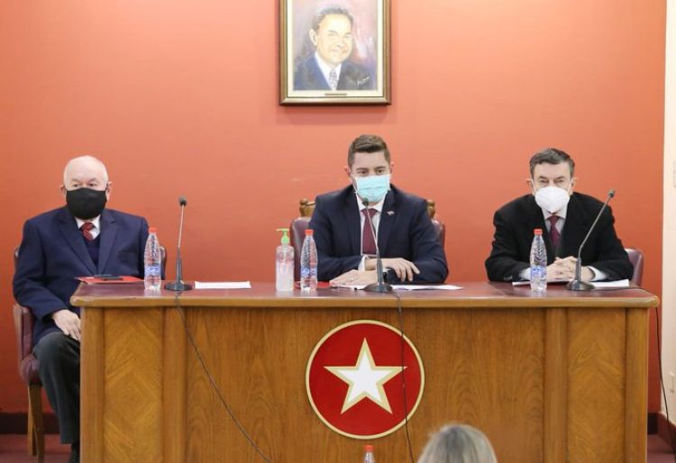 ANR conforma su nueva mesa directiva