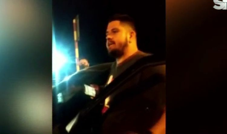Conductor se resiste a control policial en la Costanera y se encierra en su vehículo