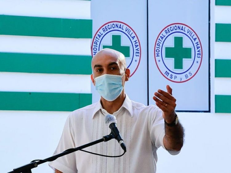 "La escuela es una actividad esencial; las sociales, no", dijo Mazzoleni