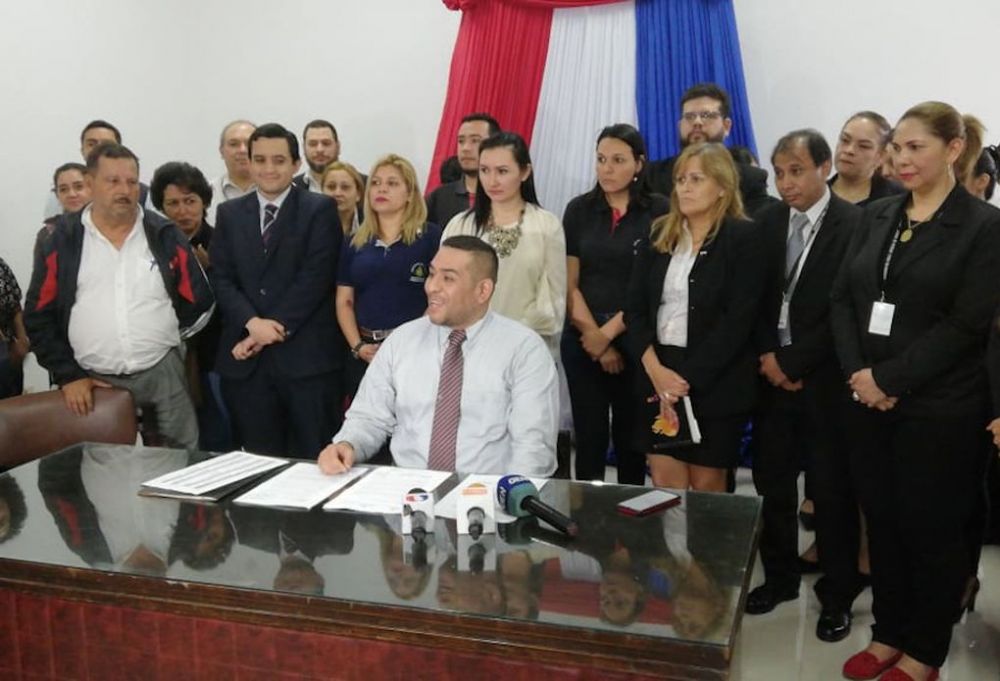 Defensor del Pueblo rechaza acusaciones de su adjunto