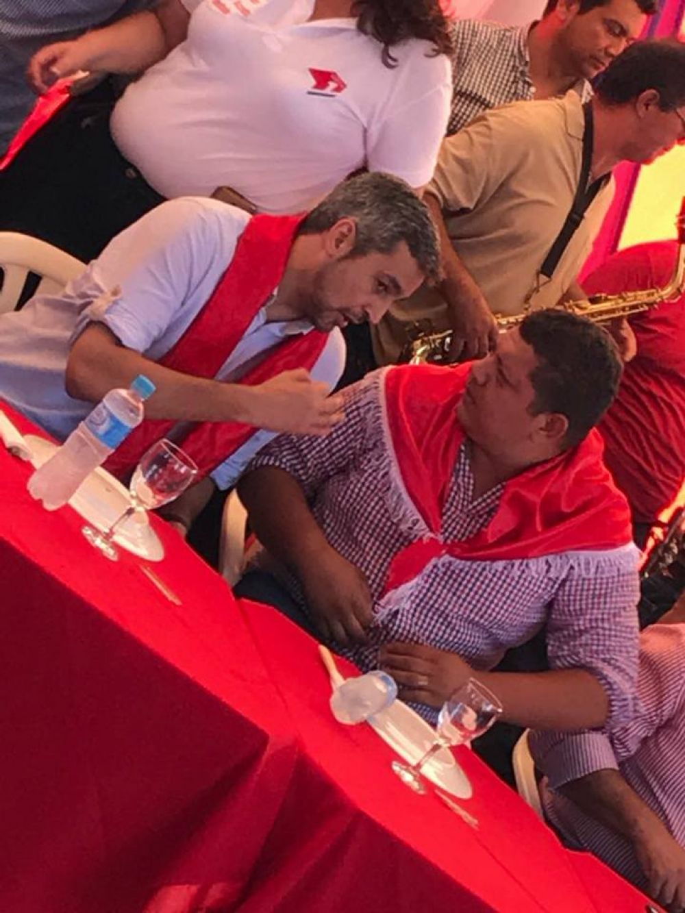 Consenso en la ANR, condicionado a disputas regionales y municipales