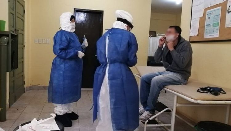 Confirman dos fallecidos y 69 casos más de COVID19