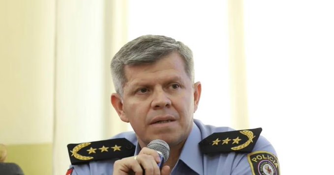Aprueban acuerdo constitucional para ascenso del comandante de la Policía