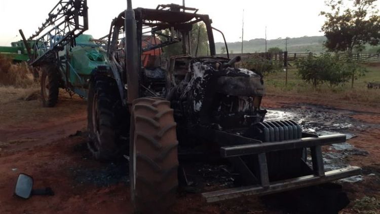 Posible secuestro en Amambay y quema de maquinarias