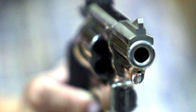 Un hombre mata a balazos a su exsuegra e intenta asesinar a expareja