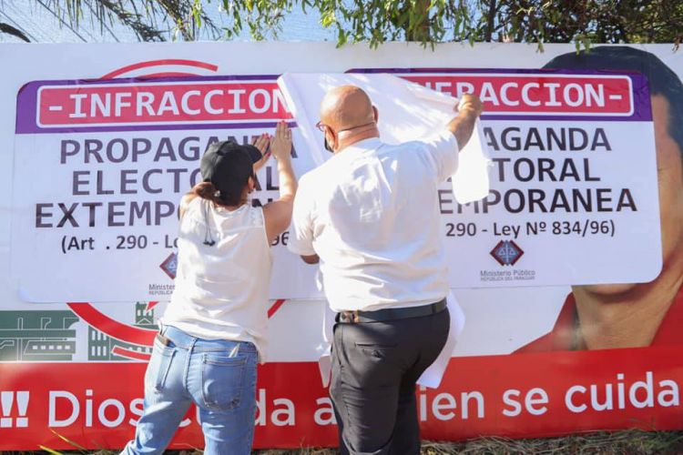 Retiran más propaganda electoral extemporánea