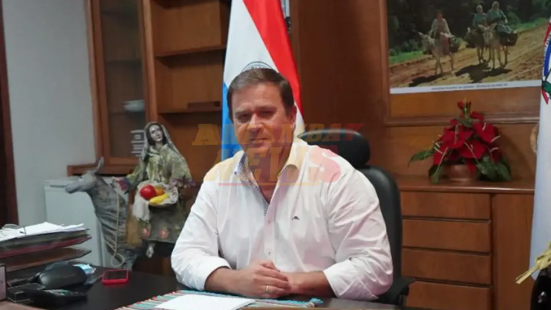 Denuncian al intendente de Lambaré ante la Fiscalía por supuestas malas reparaciones en una escuela