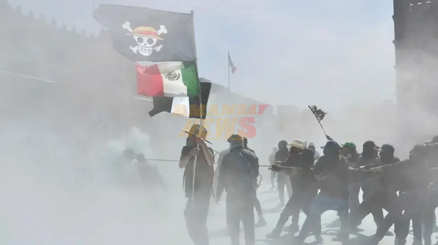 Protestas contra la violencia en México escalan a enfrentamientos con 120 heridos frente al Palacio Nacional