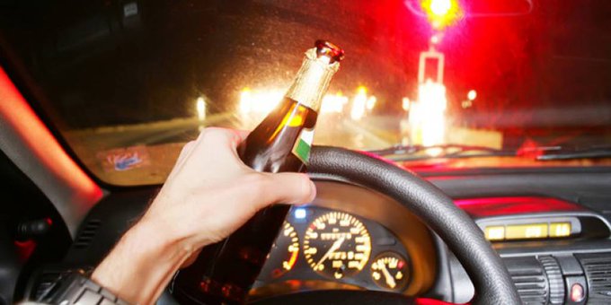 Conducir bajo efectos de alcohol: un peligro latente que cobra vidas, alerta Salud